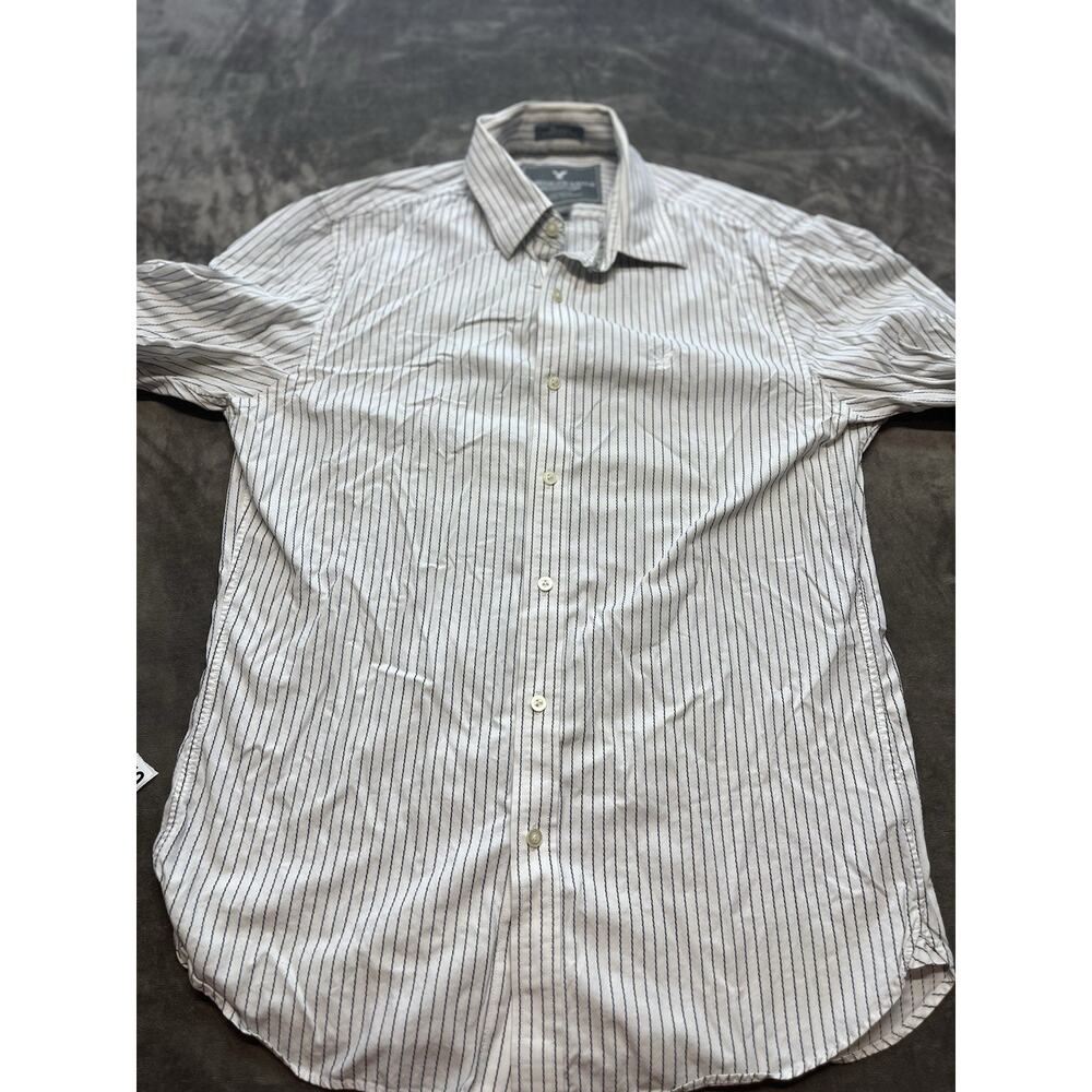 American‎ Eagle Outfitters Vintage Fit White Blue Striped Shirt Men's Medium